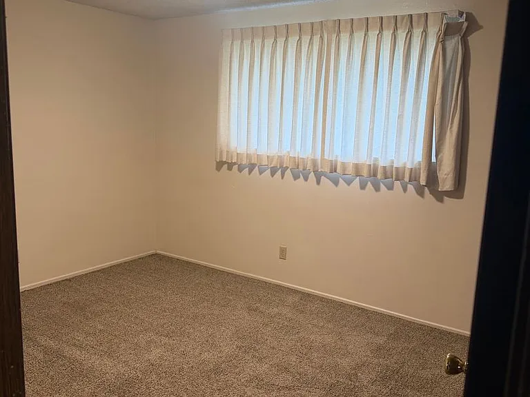 5040 E St #21 — Photo 12