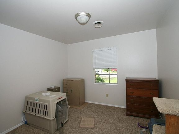 5th image of 1004 W Atlanta St