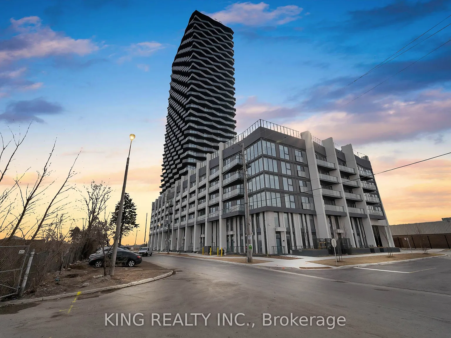 3 bed, $3,000 — Photo 1
