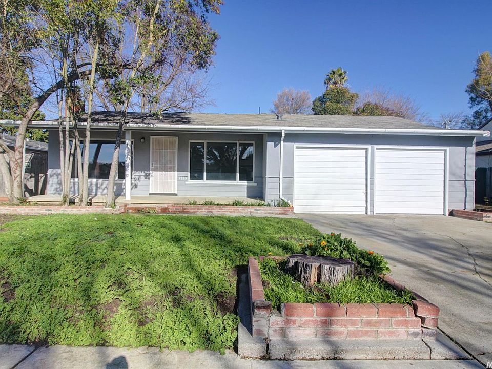1st image of 1735 W Paloma Ave
