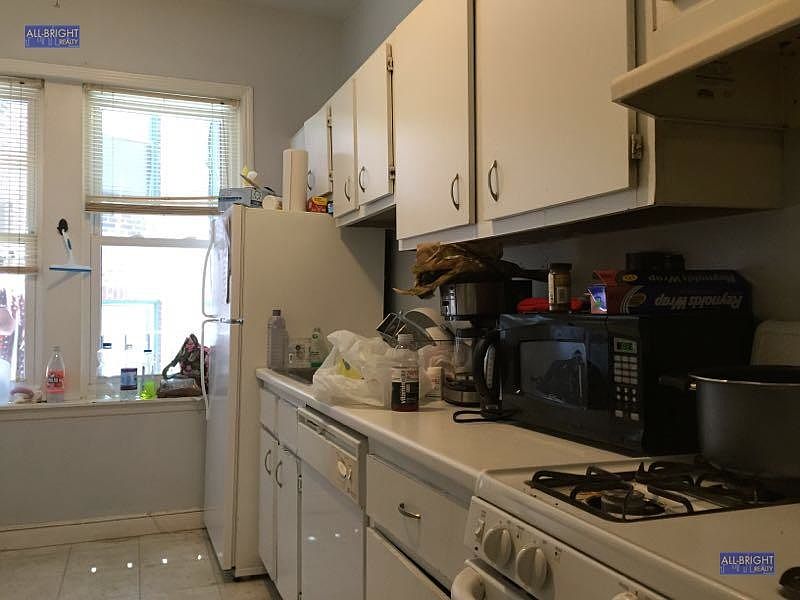 2nd image of 1706 Commonwealth Ave APT 0014