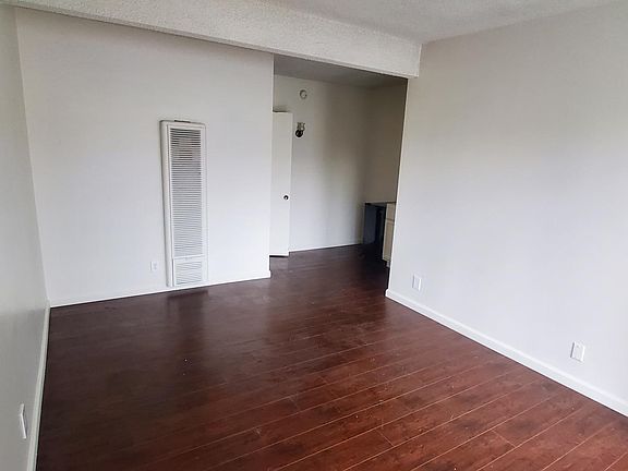 2nd image of 12711 Pacific Ave