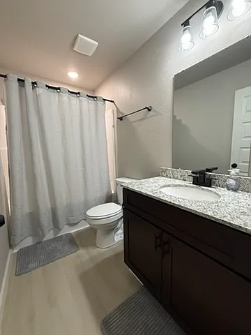 200 E P St #B — Photo 9
