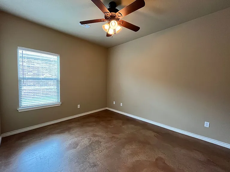 3113 Silver Saddle Dr — Photo 18