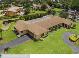 11690 SW 24th St, Davie, FL 33325