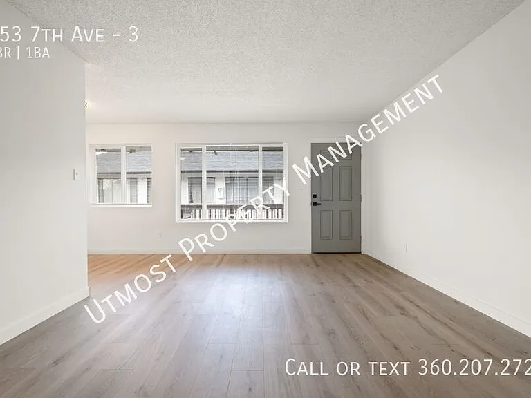 953 7th Ave #3 — Photo 1