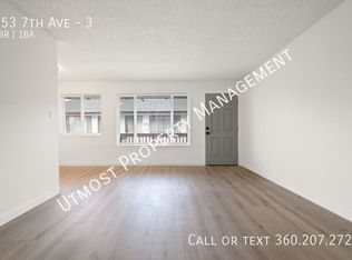 953 7th Ave APT 3, Longview, WA 98632