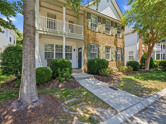 2nd image of 813 Brittlebank Dr