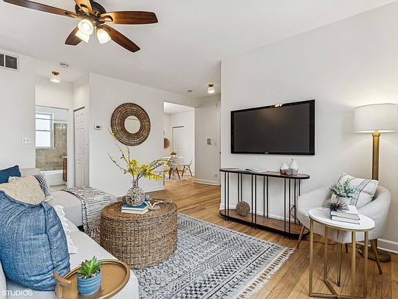 4th image of 2529 N Talman Ave APT 1N