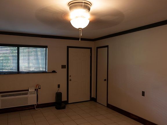 4th image of 130 S Estes Dr #E-9