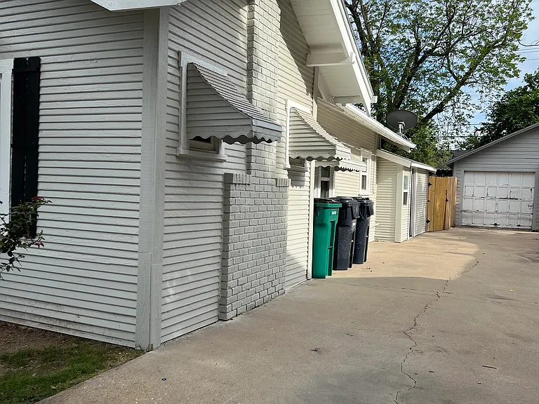 2412 NW 17th St — Photo 22
