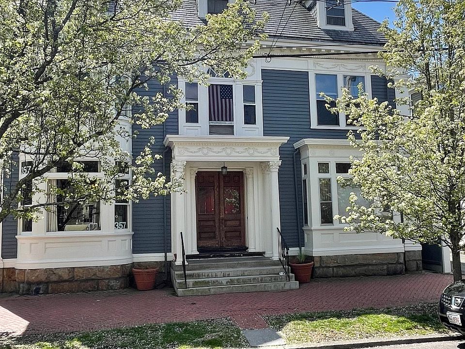 Front of historical home.