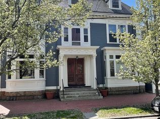 357 Essex St APT 4, Salem, MA 01970