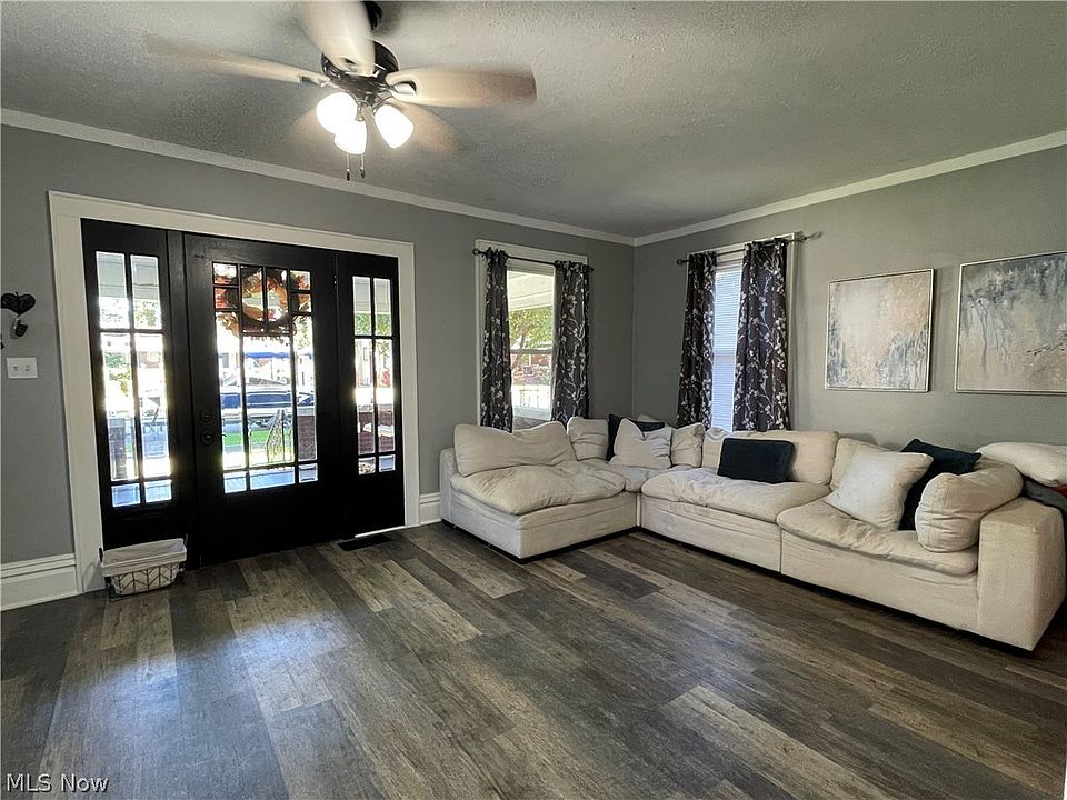 2109 Plum St, Parkersburg, WV 26101 Zillow