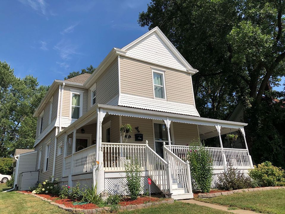 1st image of 303 S Missouri St