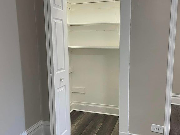 3rd image of 2520 Edina Blvd APT 2