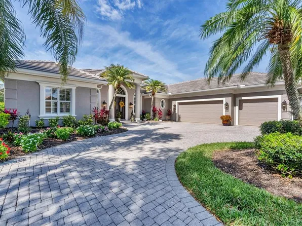 7015 Langley Pl, University Park, FL 34201