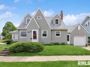 1902 8th St, Moline, IL 61265