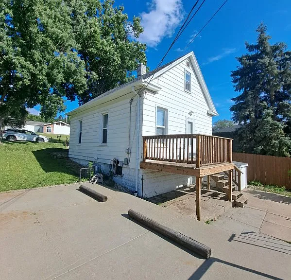 5804 S 50th Ave — Photo 3