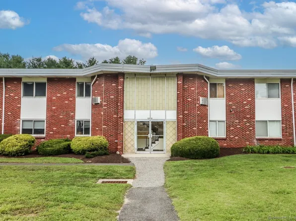 30 Candlewood Lake Road South APT 4, New Milford, CT 06776