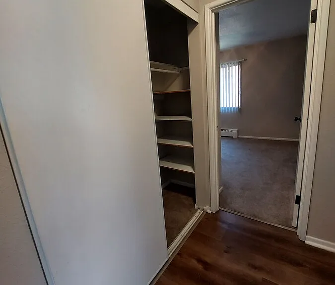 Marydale Lakeview Apartments — Photo 14