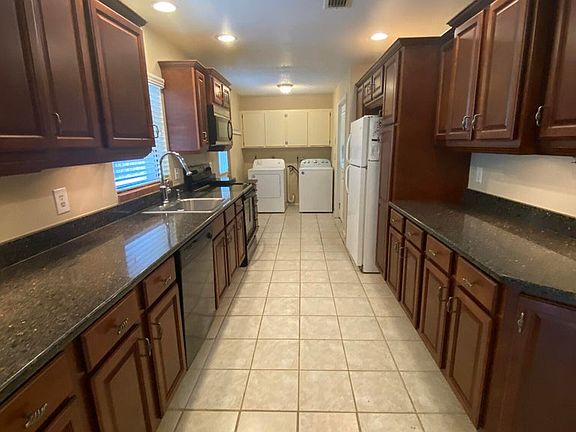 5th image of 1146 Indian River Ave