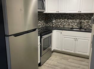 557 Main St #6, Hyannis, MA 02601