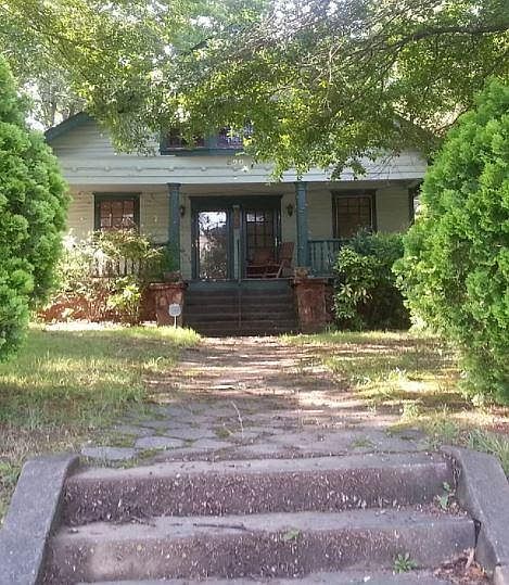Duplex from the street