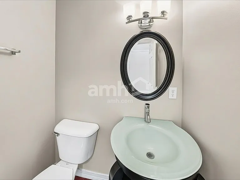 838 Avalon Dr — Photo 11