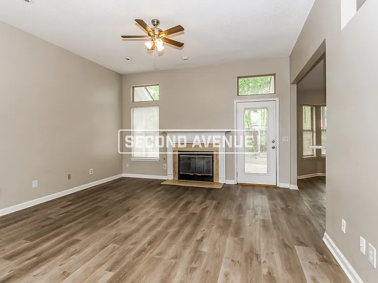 8544 Echoridge Ct — Photo 10