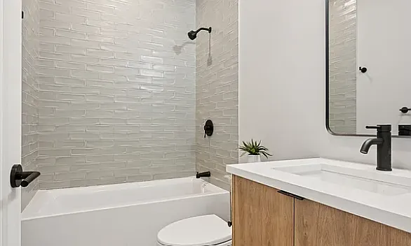 944 Beloit Ave — Photo 12