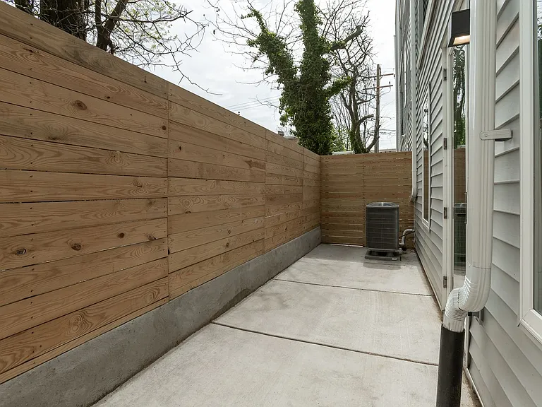 Germantown Square — Photo 115