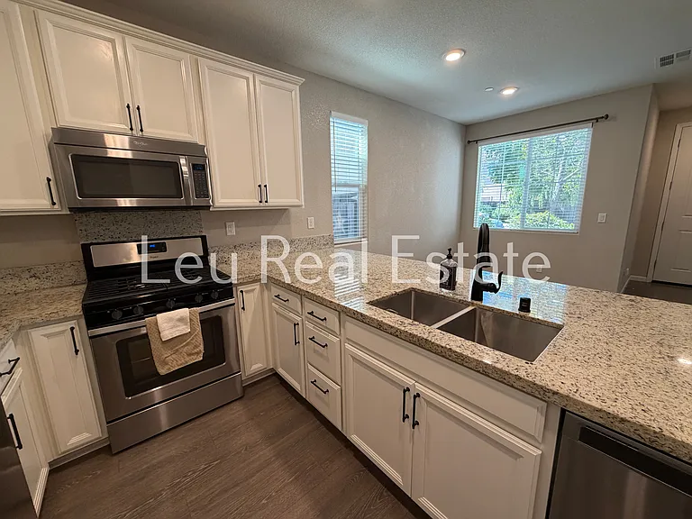 10842 Samasco Way — Photo 4