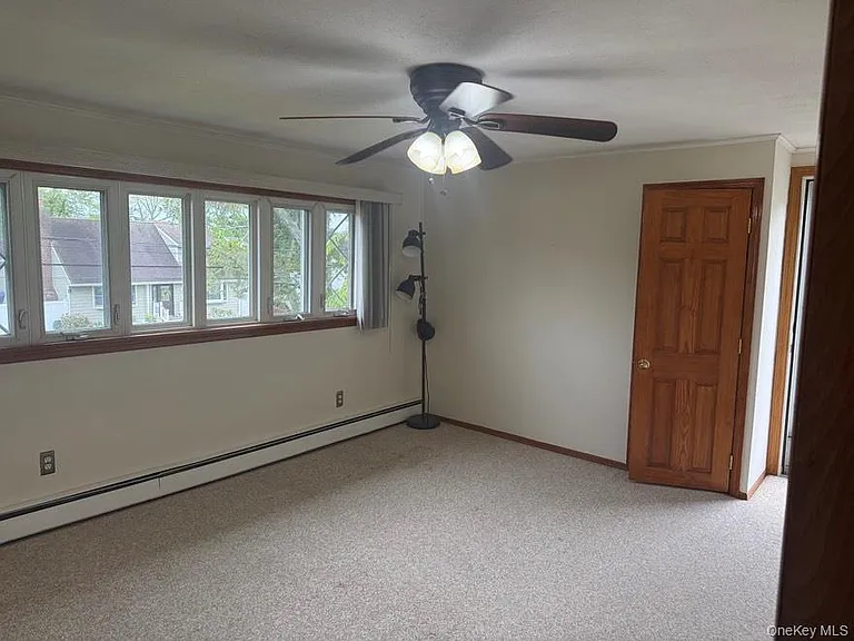 175 Wickfield Ln — Photo 8