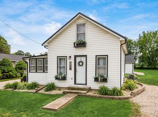 126 W Main St, Unionville Center, OH 43077