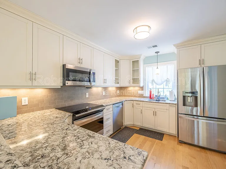28 Armstrong Rd #C21 — Photo 6
