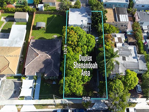 4th image of 2367 SW 19th St