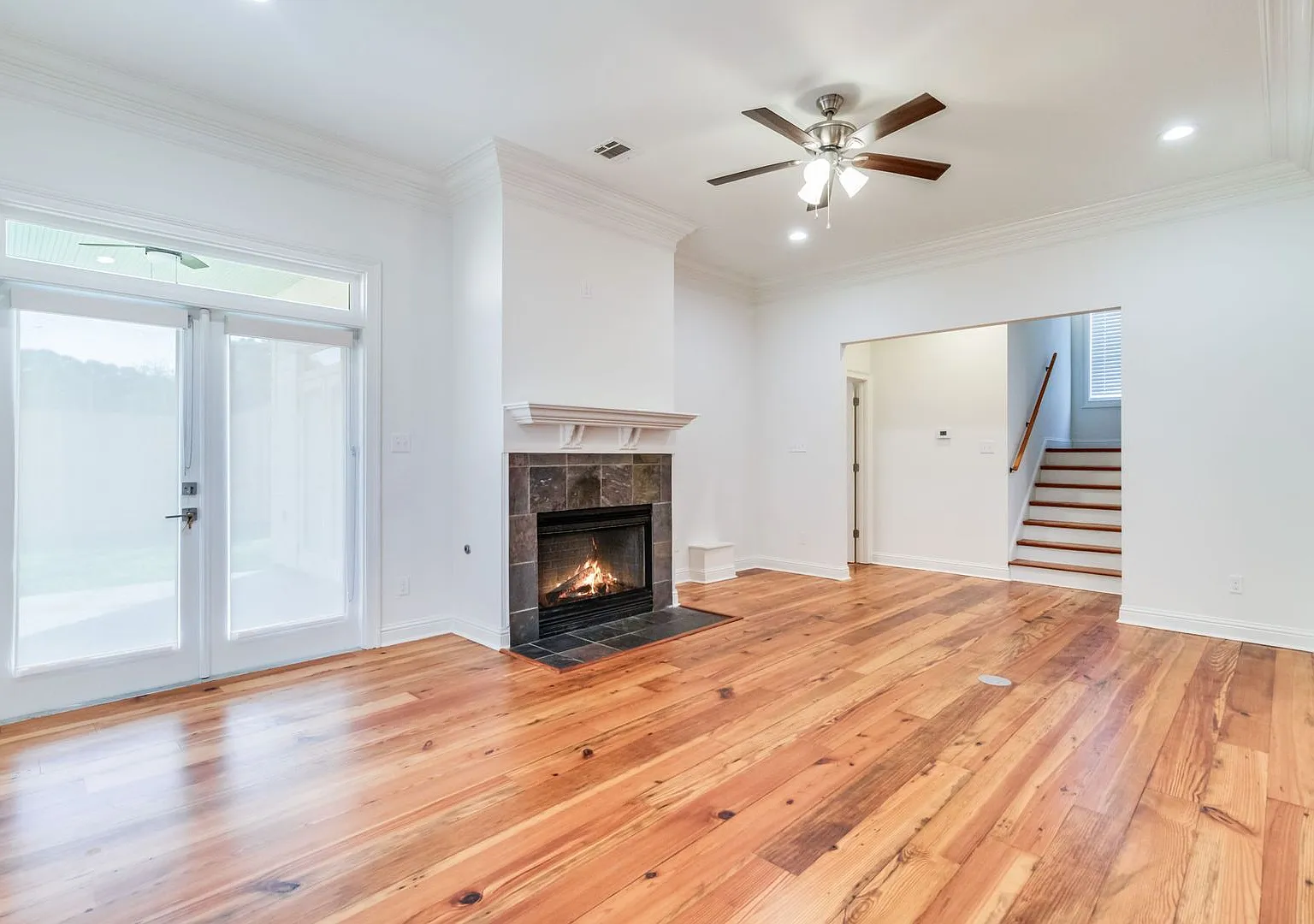 Beautifully Renovated 4-Bedroom Home in Stonehaven on the River — Photo 4
