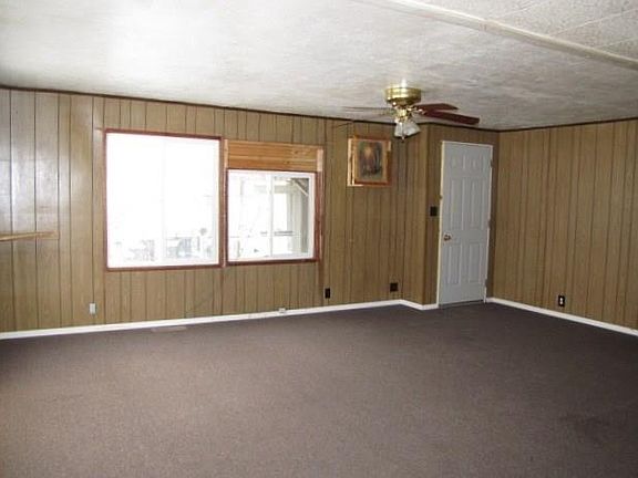 4th image of 208 Kohrs St