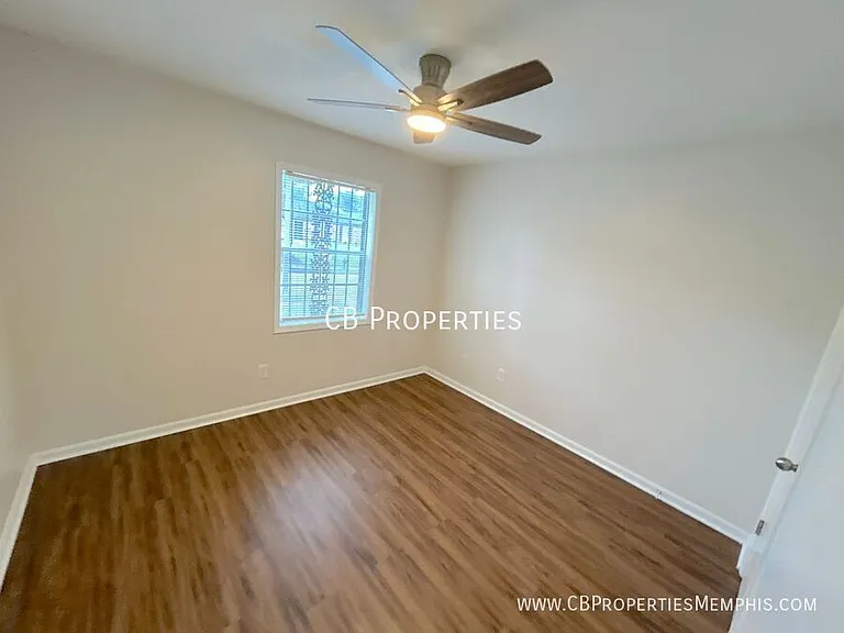 3724 Hillridge St — Photo 4