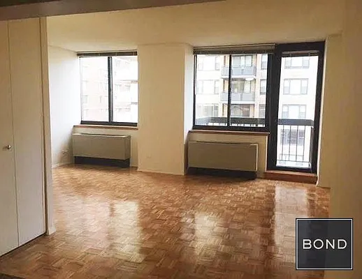 Rented by Bond New York | media 15