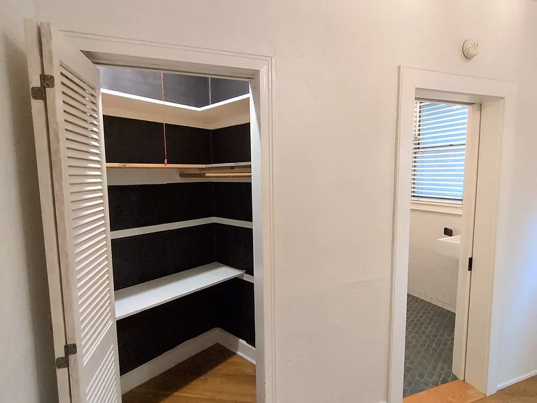 606 E Thomas St #E — Photo 10