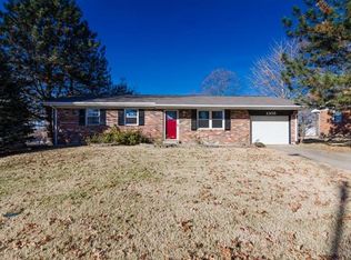 1305 Lexington Dr, Collinsville, IL