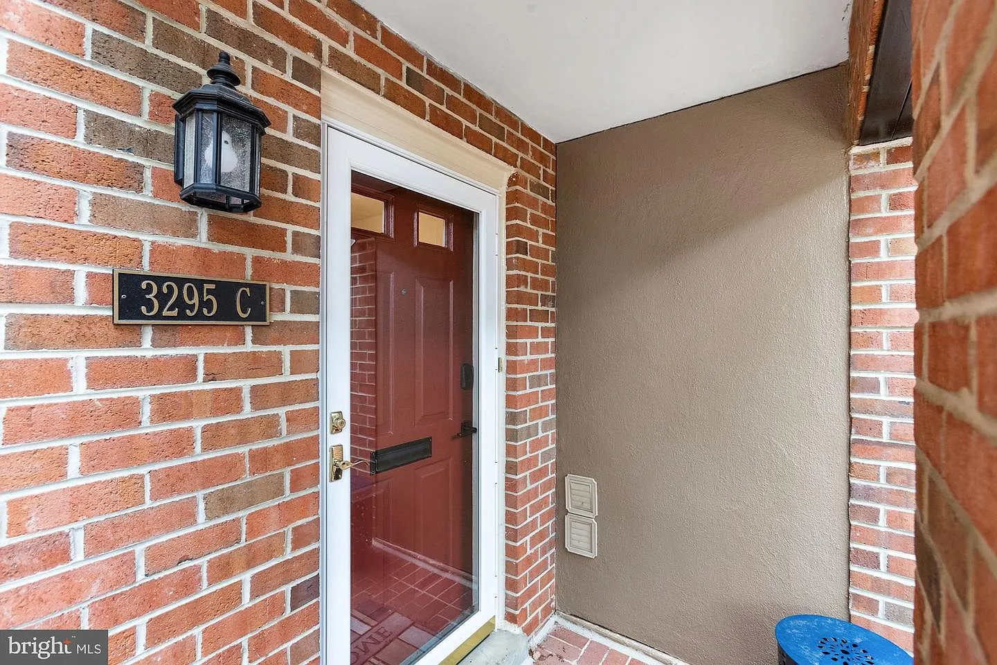 3295 Sutton Pl NW APT C photo 1