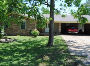 1914 Shannon Cir NW, Fayette, AL 35555