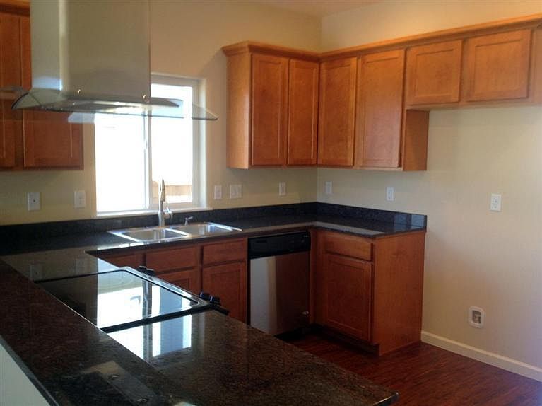 2nd image of 139 Poppy Bay Pl