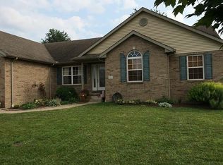 111 Bradford Pl, Jerseyville, IL 62052