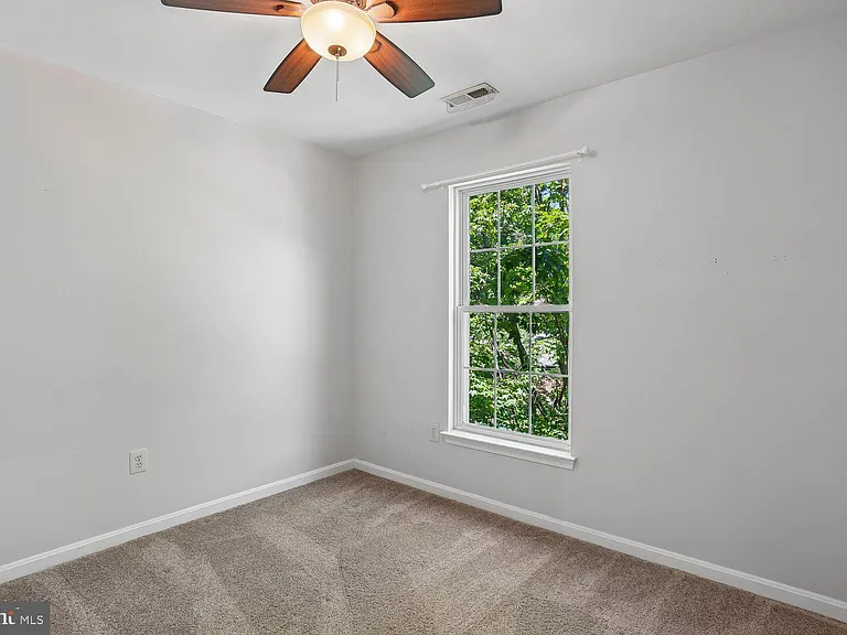 46 Waddington Ln — Photo 41