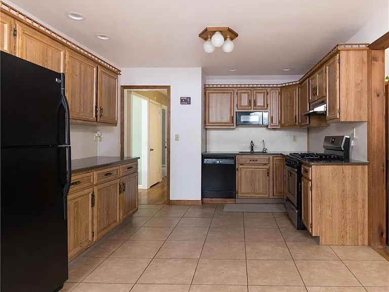 296 Toll House Ln — Photo 13