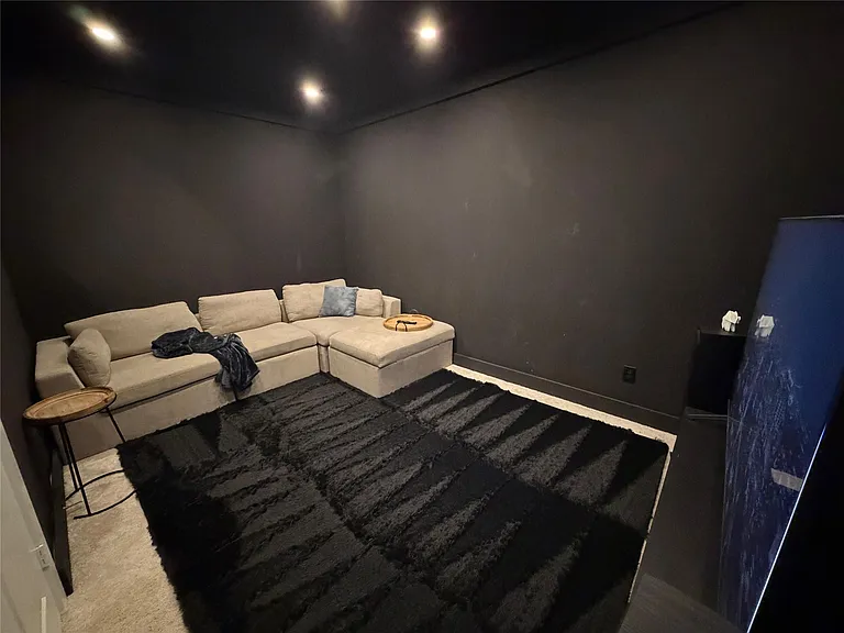 8145 Overland Grv — Photo 29